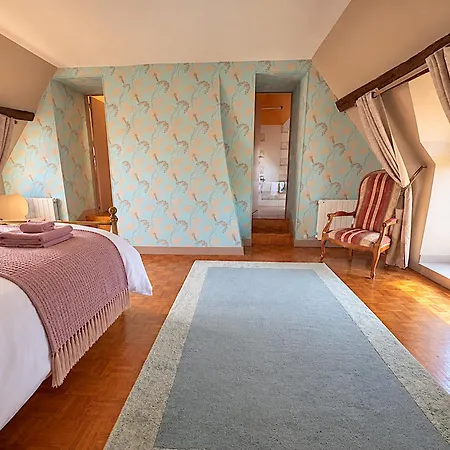 De Carrouges Villa *